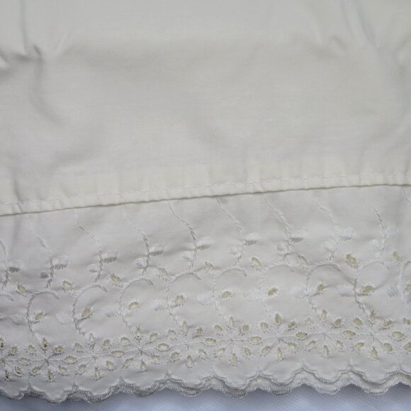 Vintage Martha Stewart Everyday Standard Pillowcase Eyelet Lace Scalloped Beige - Picture 3 of 12